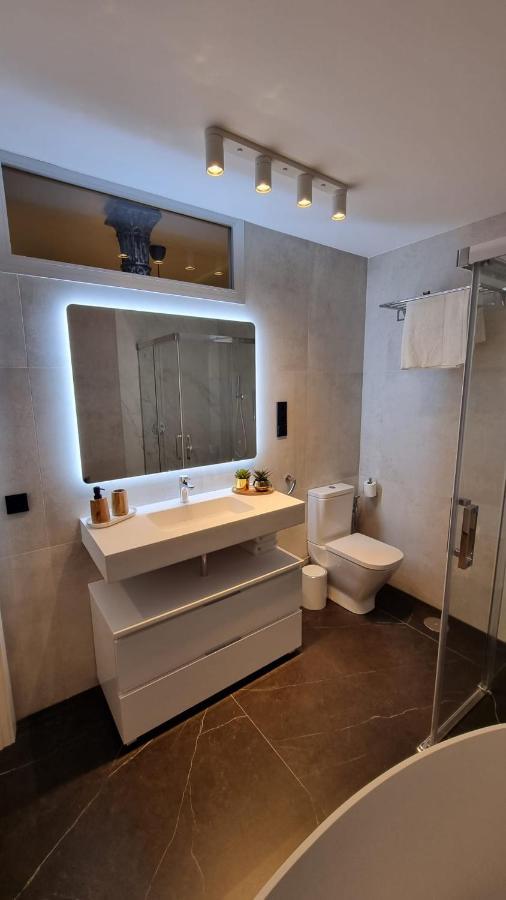 Puerta Del Sol Iii, 4 Bedrooms 5Wc マドリード エクステリア 写真